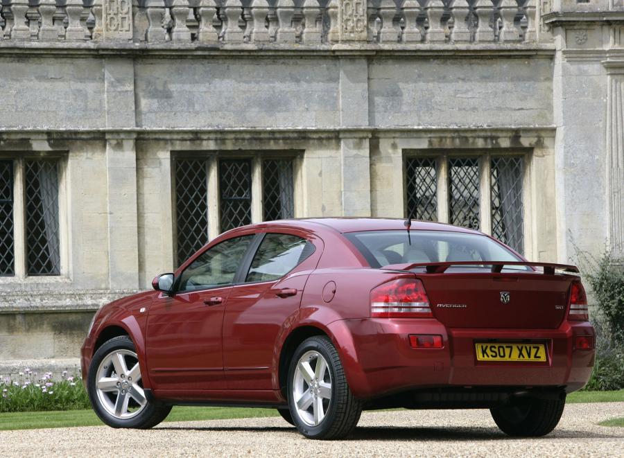 Dodge Avenger 2008 года  (UK) (фото 4 из 7)